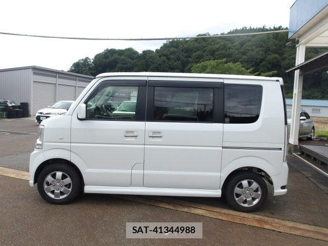 Mitsubishi TOWN BOX 2014-09 8415486-5