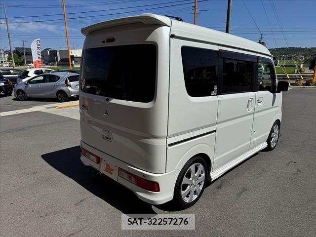 Mitsubishi TOWN BOX 2016-09 8415488-14