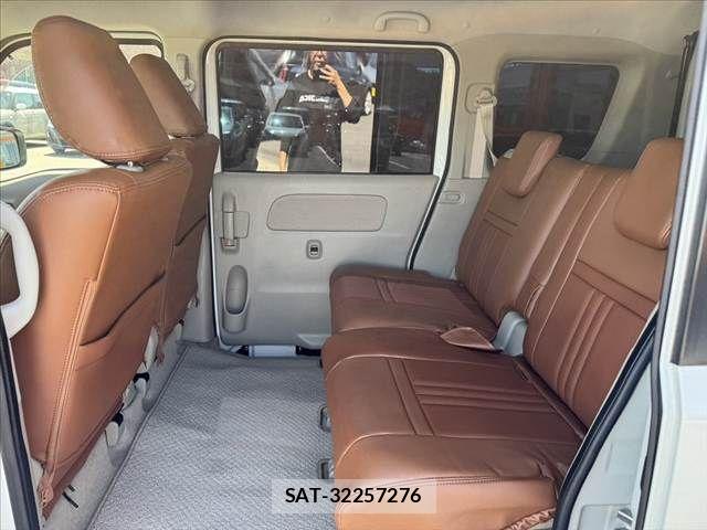 Mitsubishi TOWN BOX 2016-09 8415488-18