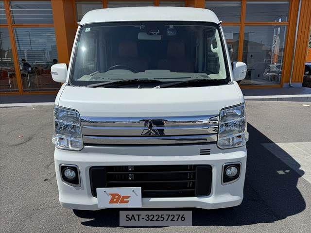 Mitsubishi TOWN BOX 2016-09 8415488-8