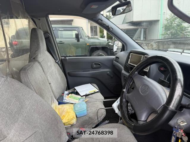 Toyota TOWNACE NOAH 2000-01 7880068-6