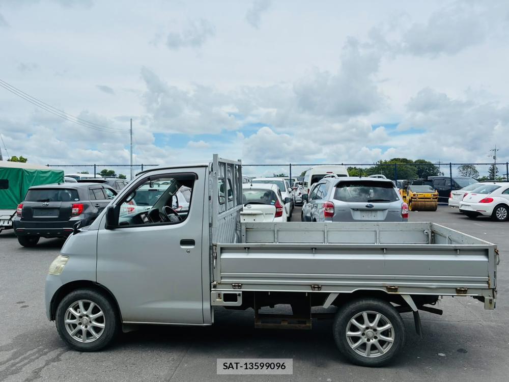 Toyota TOWNACE TRUCK 2012-05 7100658-1