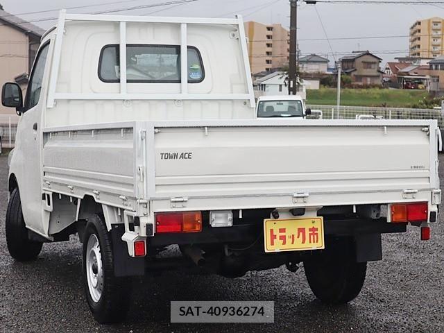 Toyota TOWNACE TRUCK 2021-04 6220524-6