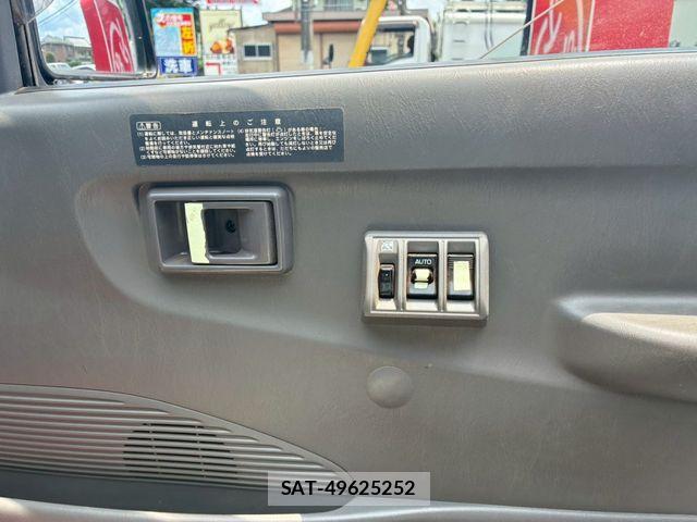 Toyota TOWNACE TRUCK 2004-06 7458435-16