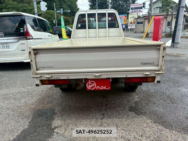 Toyota TOWNACE TRUCK 2004-06 7458435-5