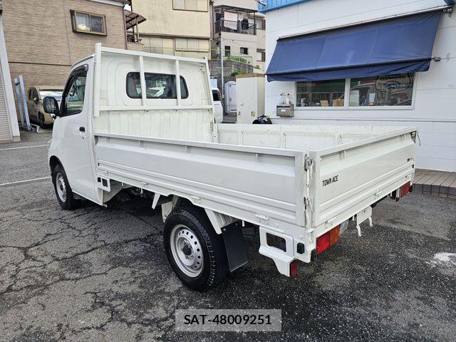 Toyota TOWNACE TRUCK 2023-06 7458432-3