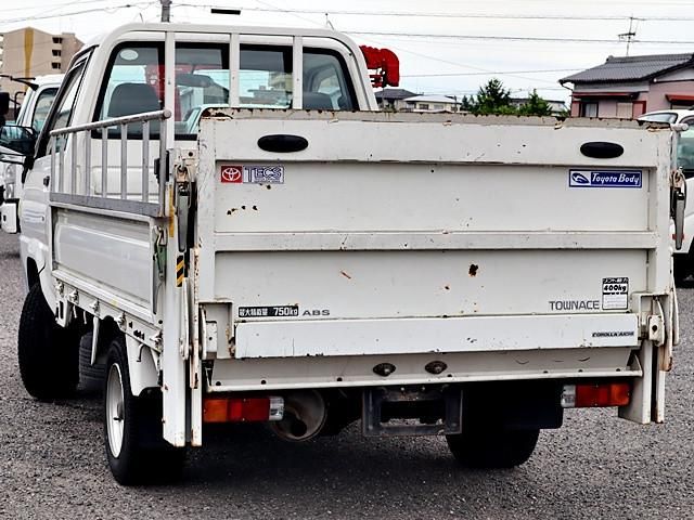 Toyota TOWNACE TRUCK 2004-10 7710538-1