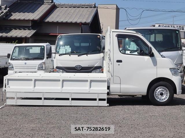 Toyota TOWNACE TRUCK 2013-08 8232169-9