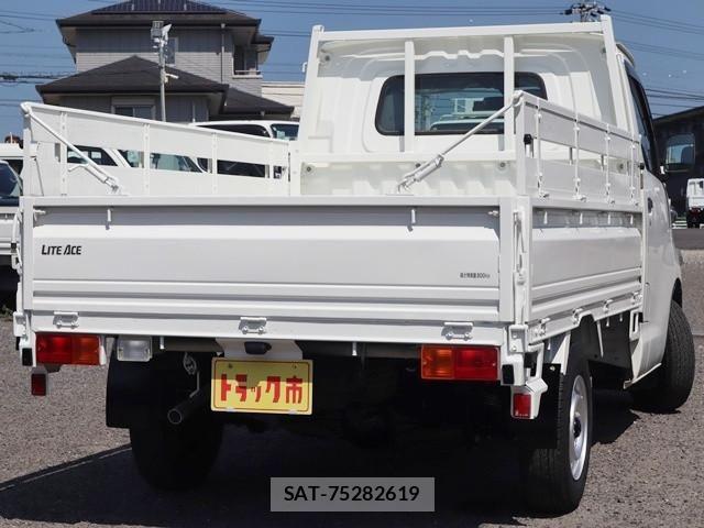 Toyota TOWNACE TRUCK 2013-08 8232169-4