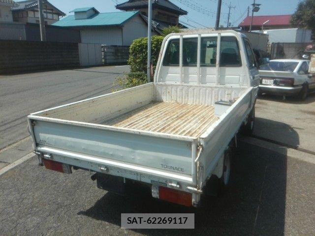 Toyota TOWNACE TRUCK 2005-03 8563834-2