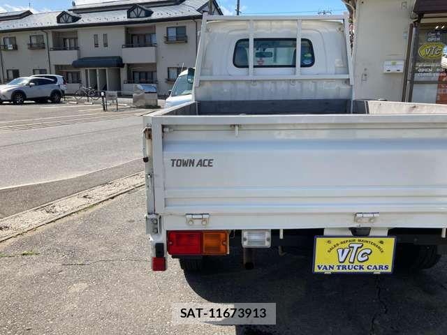 Toyota TOWNACE TRUCK 2019-01 7061081-14