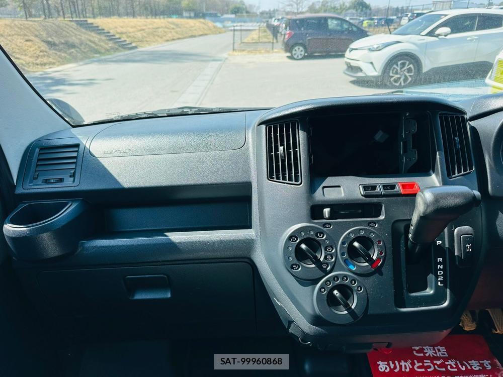 Toyota TOWNACE VAN 2020 4183103-18