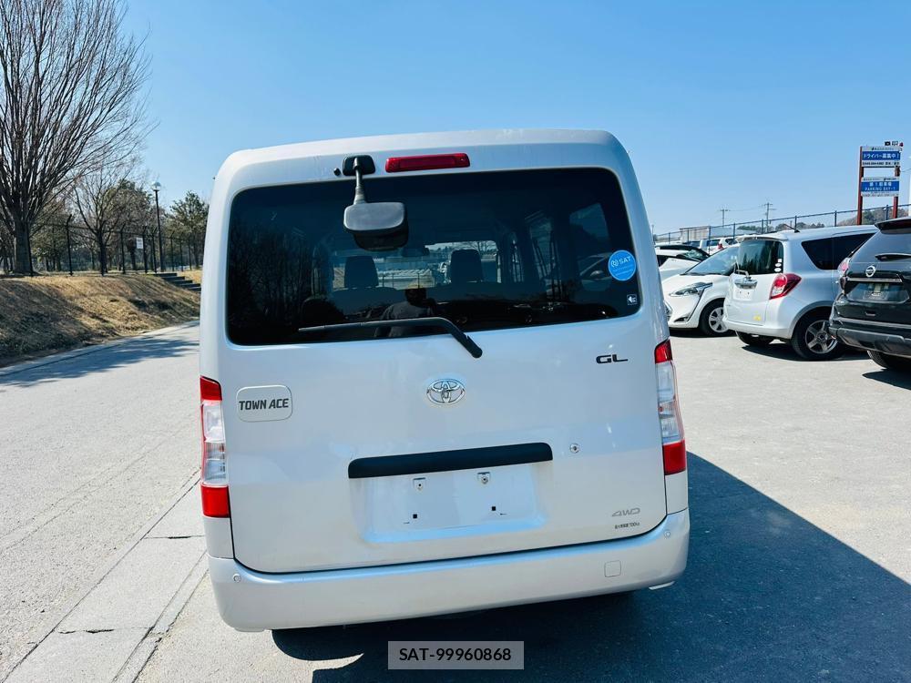 Toyota TOWNACE VAN 2020 4183103-3