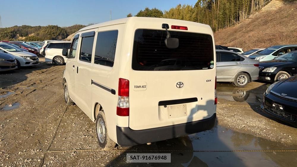 Toyota TOWNACE VAN 2020 4023026-2