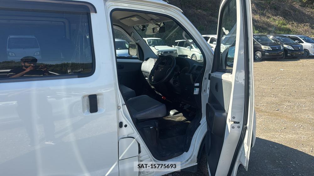 Toyota TOWNACE VAN 2019-08 5852493-11