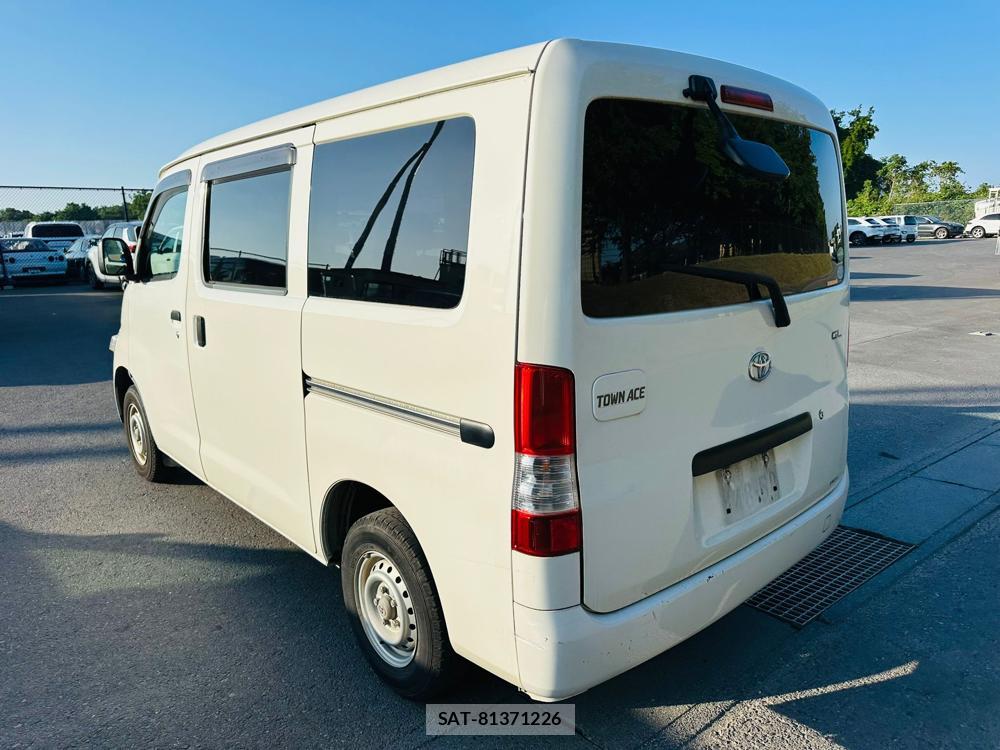 Toyota TOWNACE VAN 2020 6762420-2