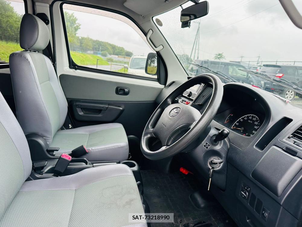 Toyota TOWNACE VAN 2020-04 7369163-11
