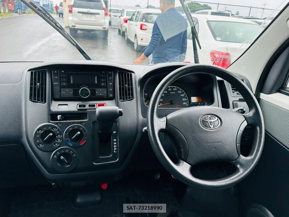 Toyota TOWNACE VAN 2020-04 7369163-12