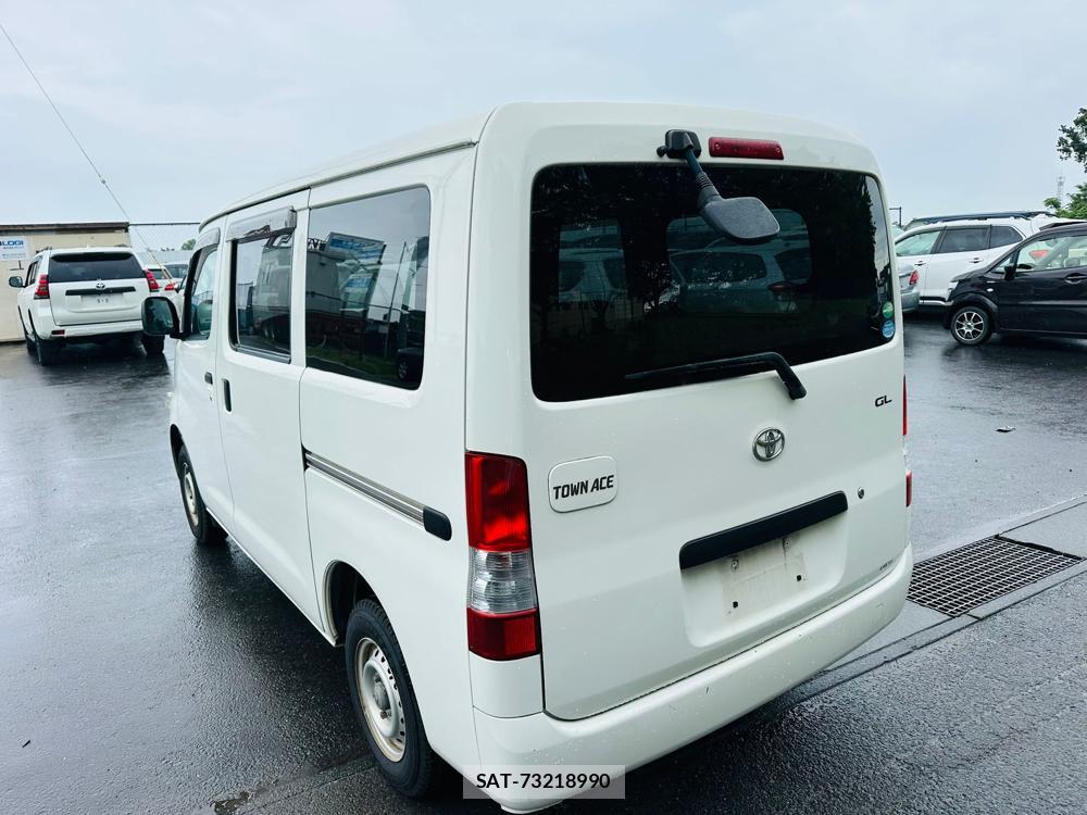 Toyota TOWNACE VAN 2020-04 7369163-2