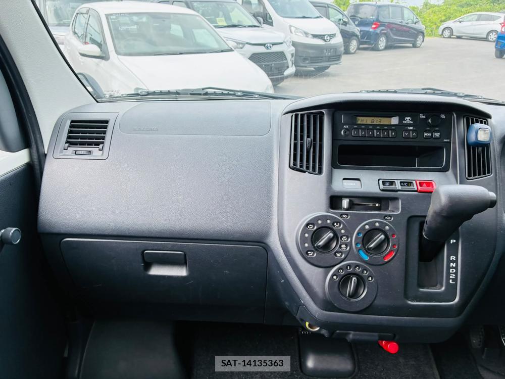 Toyota TOWNACE VAN 2020-07 7552469-17