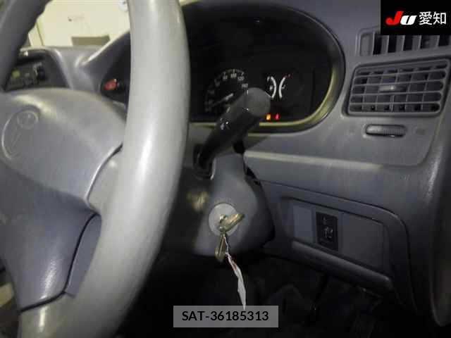 Toyota TOWNACE VAN 2006-07 7746828-5