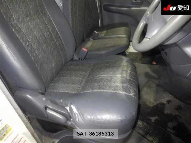 Toyota TOWNACE VAN 2006-07 7746828-6