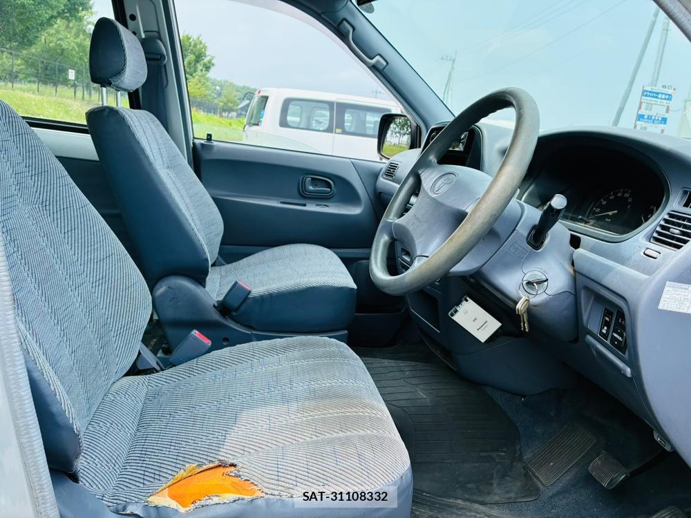 Toyota TOWNACE VAN 2003-07 7972163-11