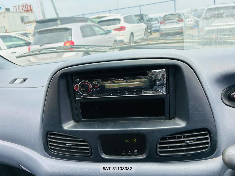 Toyota TOWNACE VAN 2003-07 7972163-18