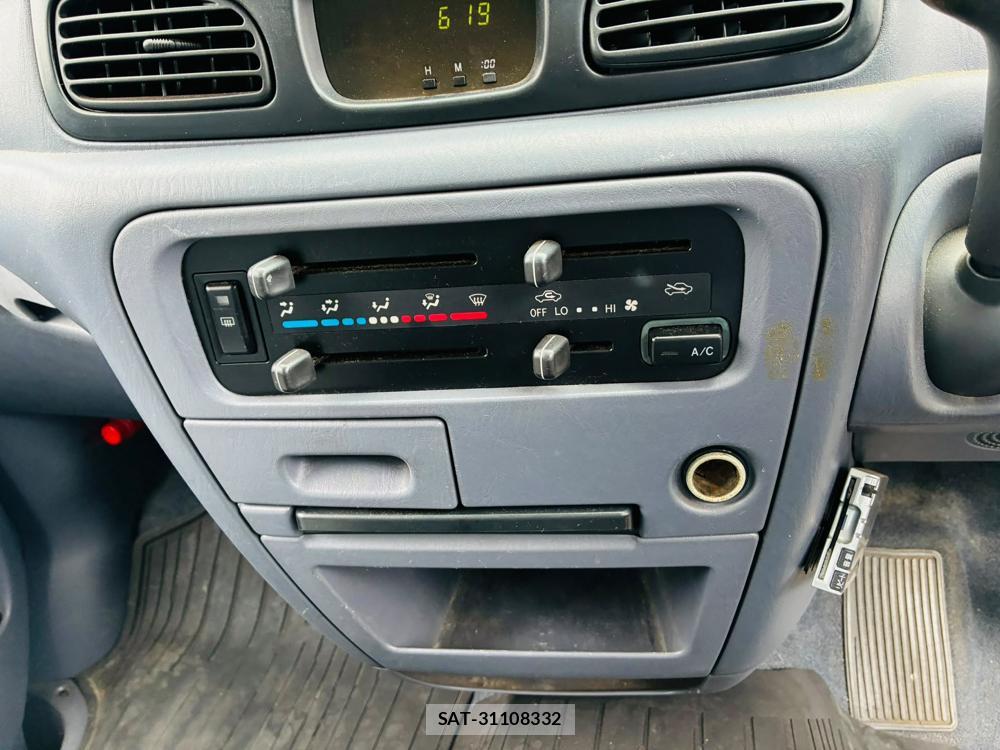 Toyota TOWNACE VAN 2003-07 7972163-19