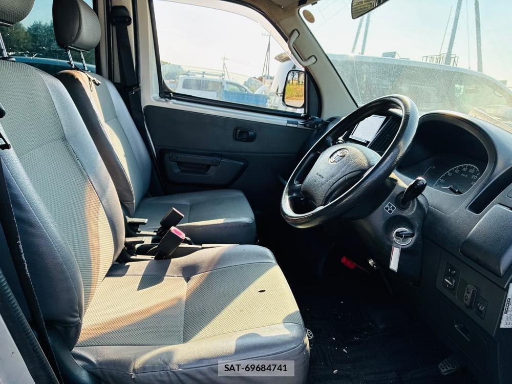 Toyota TOWNACE VAN 2012-06 8068534-11