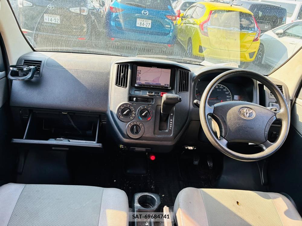Toyota TOWNACE VAN 2012-06 8068534-12