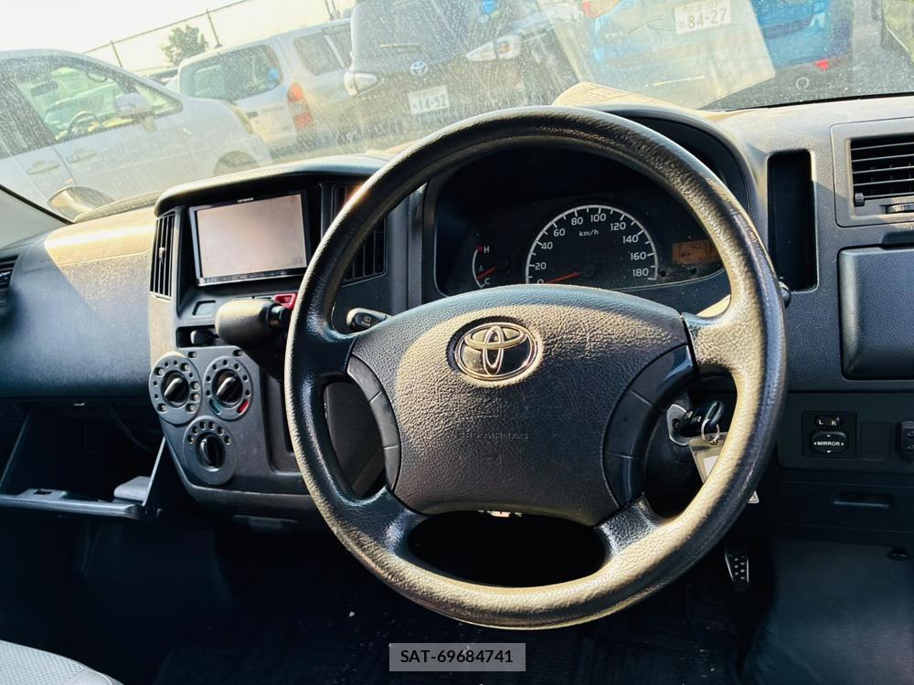 Toyota TOWNACE VAN 2012-06 8068534-14