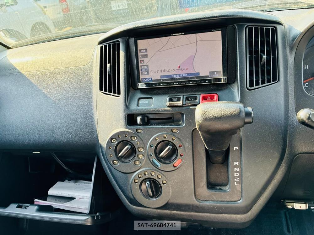 Toyota TOWNACE VAN 2012-06 8068534-19
