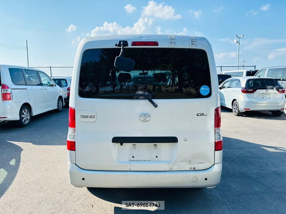 Toyota TOWNACE VAN 2012-06 8068534-3