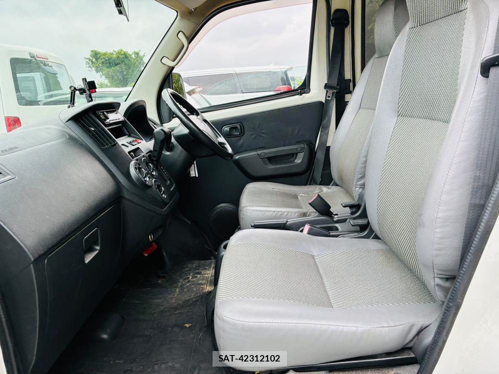 Toyota TOWNACE VAN 2012-09 8068531-10