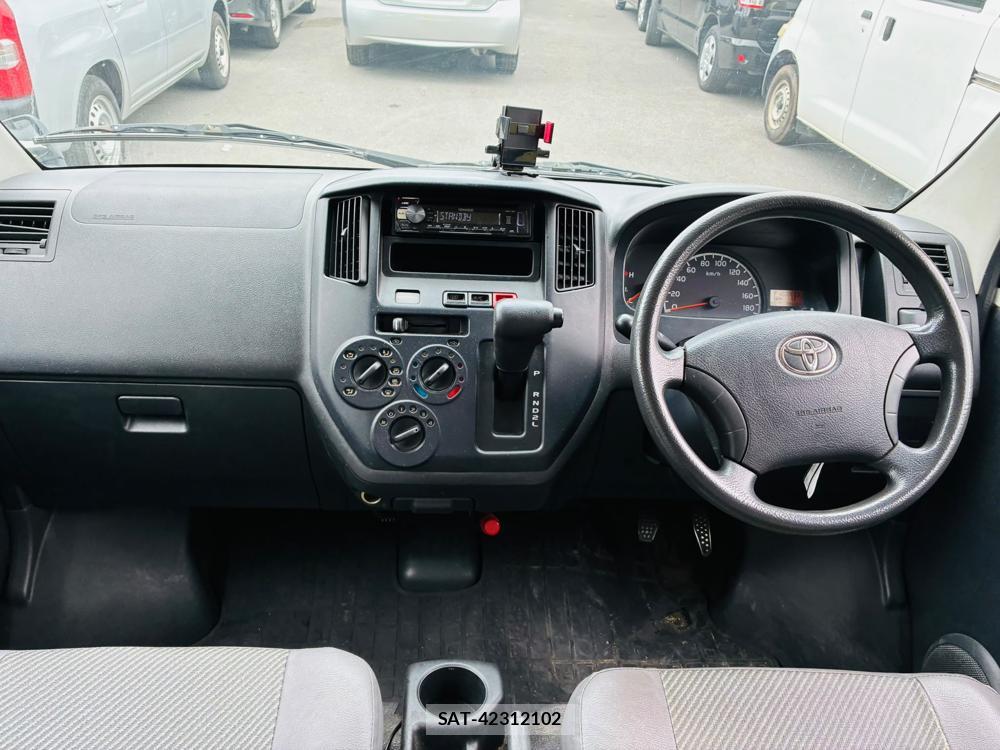 Toyota TOWNACE VAN 2012-09 8068531-12
