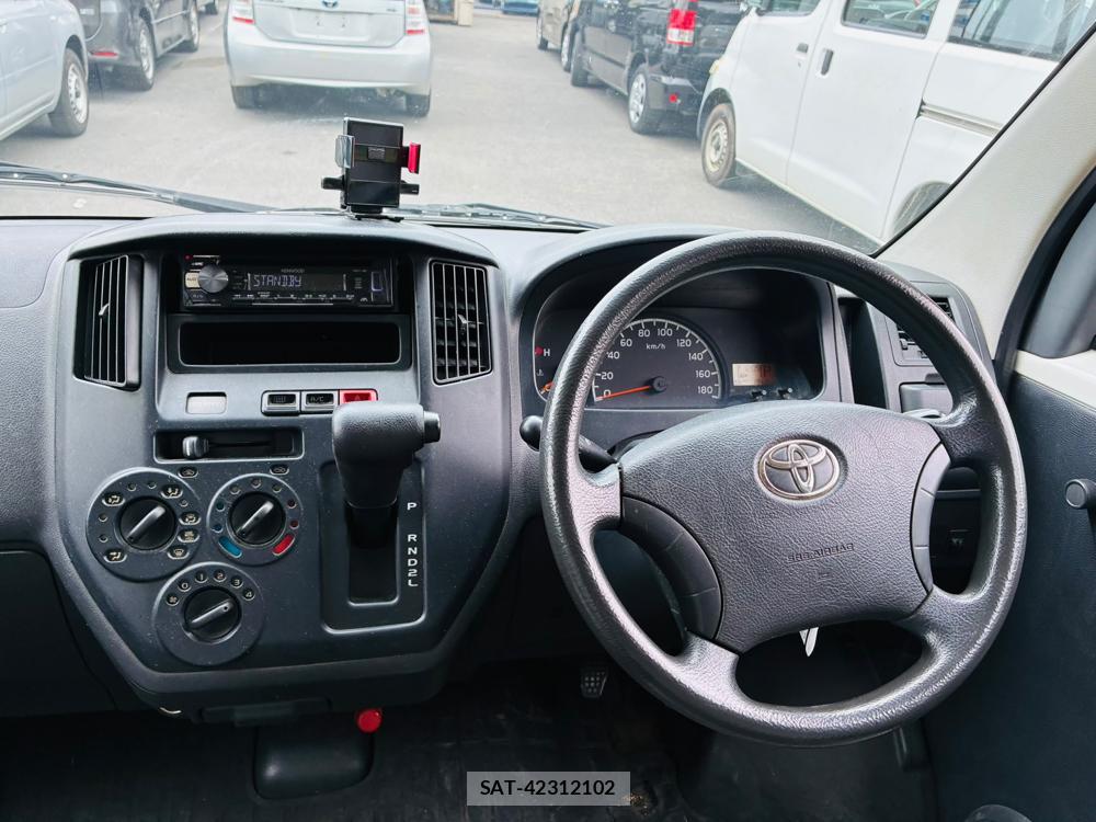 Toyota TOWNACE VAN 2012-09 8068531-13