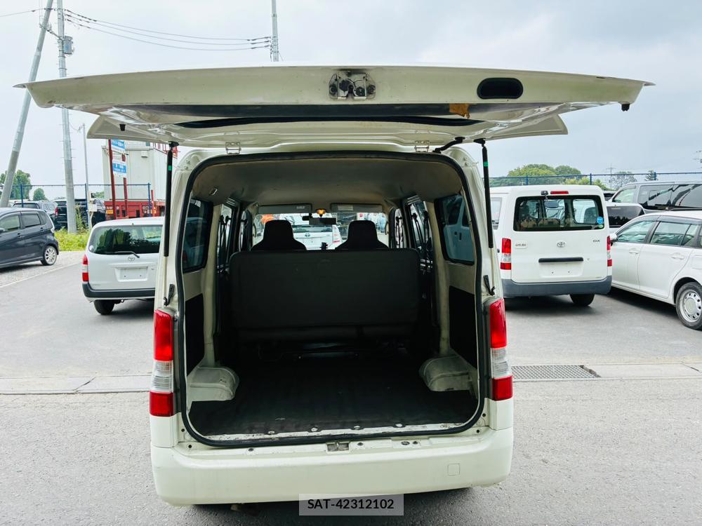 Toyota TOWNACE VAN 2012-09 8068531-26