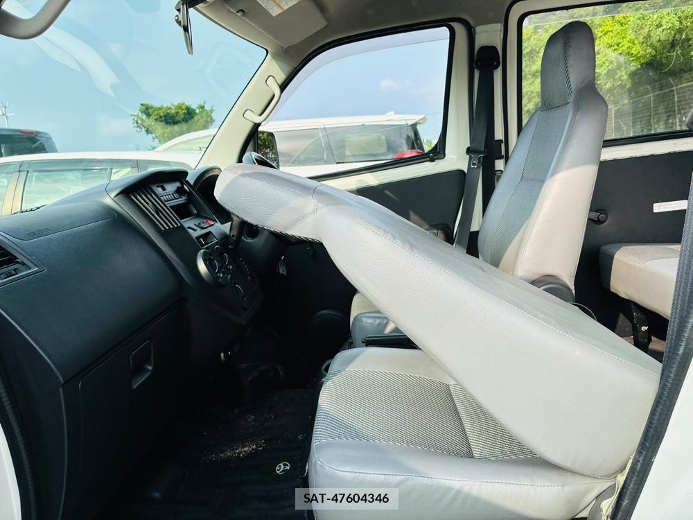 Toyota TOWNACE VAN 2012 7650863-10