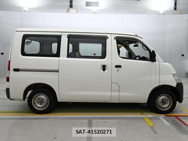 Toyota TOWNACE VAN 2020-07 8313429-1