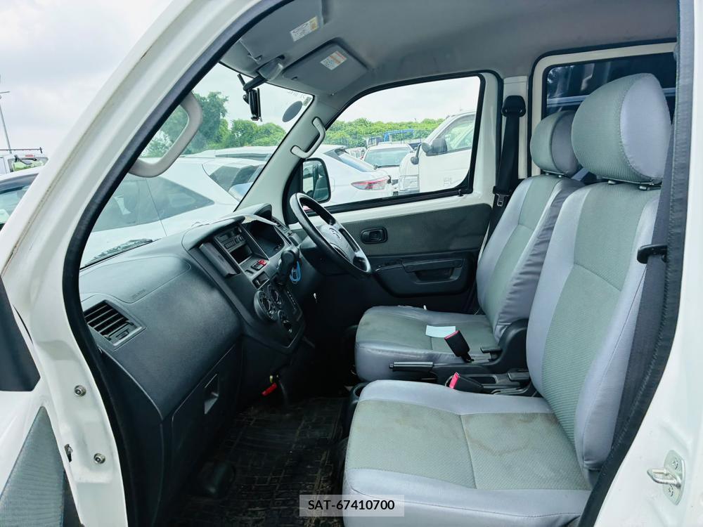 Toyota TOWNACE VAN 2020-04 8252225-10