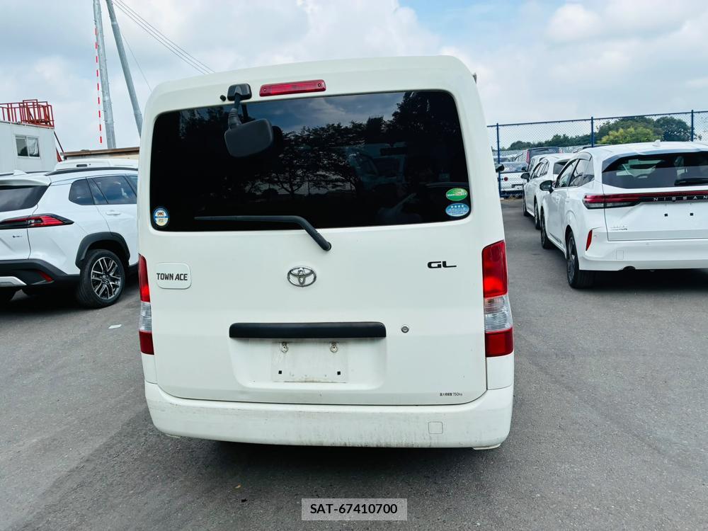 Toyota TOWNACE VAN 2020-04 8252225-3