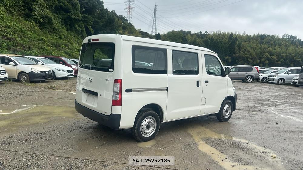Toyota TOWNACE VAN 2021-08 8782923-4