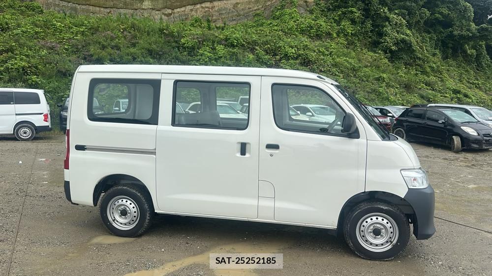 Toyota TOWNACE VAN 2021-08 8782923-5