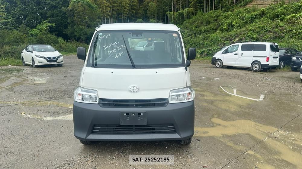 Toyota TOWNACE VAN 2021-08 8782923-7