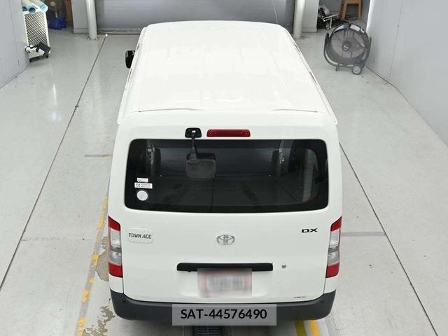 Toyota TOWNACE VAN 2021-08 8843000-3