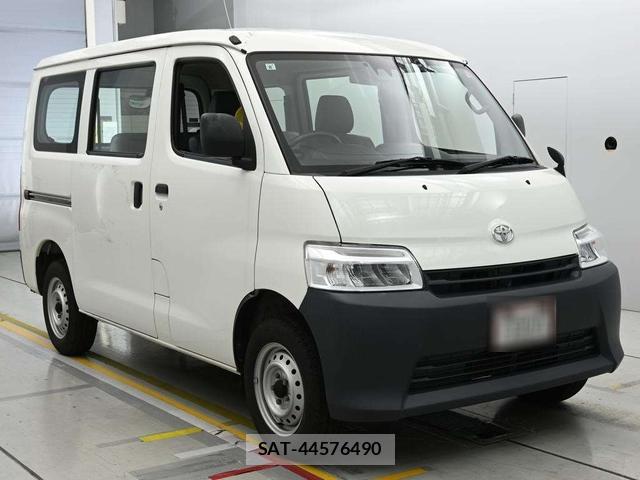 Toyota TOWNACE VAN 2021-08 8843000-6