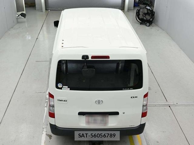 Toyota TOWNACE VAN 2021-08 8843001-3