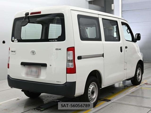 Toyota TOWNACE VAN 2021-08 8843001-4