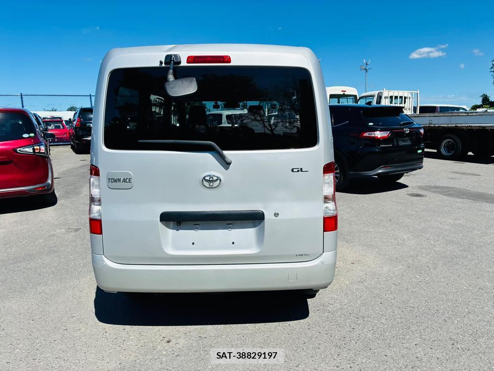 Toyota TOWNACE VAN 2021-09 8857278-3